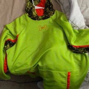 Under armour hoodie (camo)